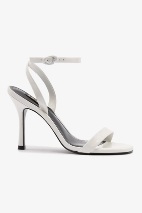 Field Walk Stretchable Upper Veronina Sandal In White Patent Leather