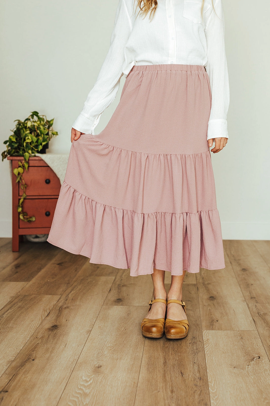 Virginia Ruffle Skirt Glossy Texture Fashion Combo