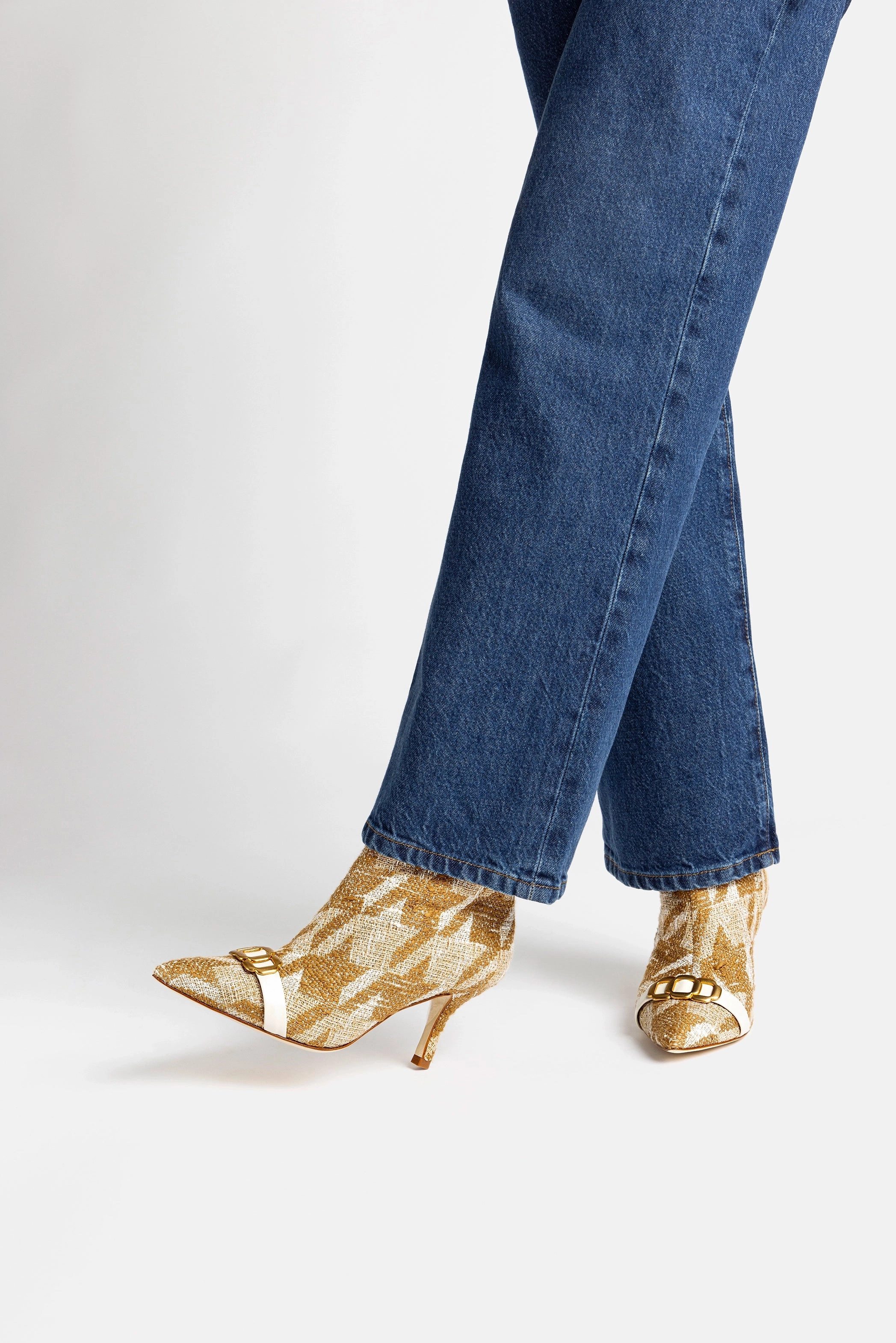 Mini Kate Boot In Latte Houndstooth Fabric Molded Insole Rapid pace