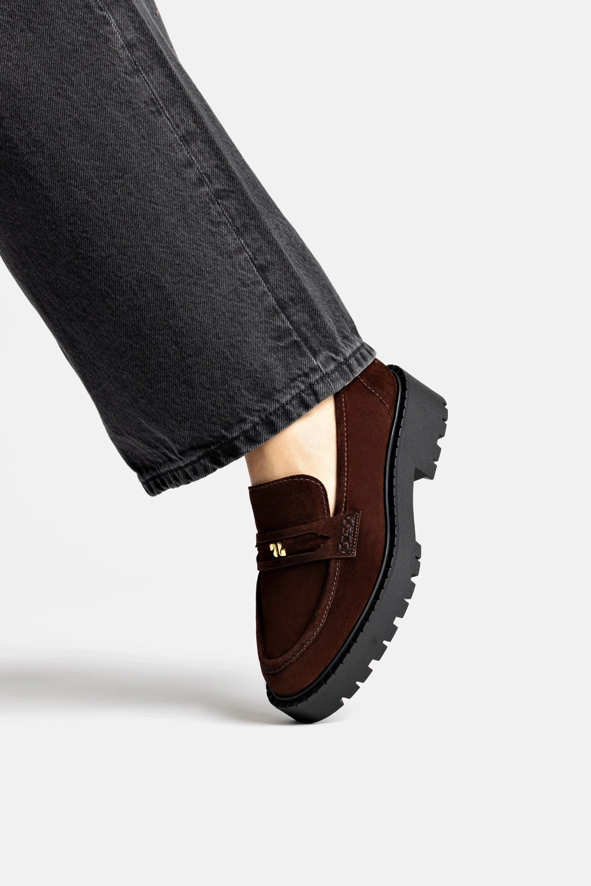 Suki Lugsole Loafer In Brown Suede Space Vibe