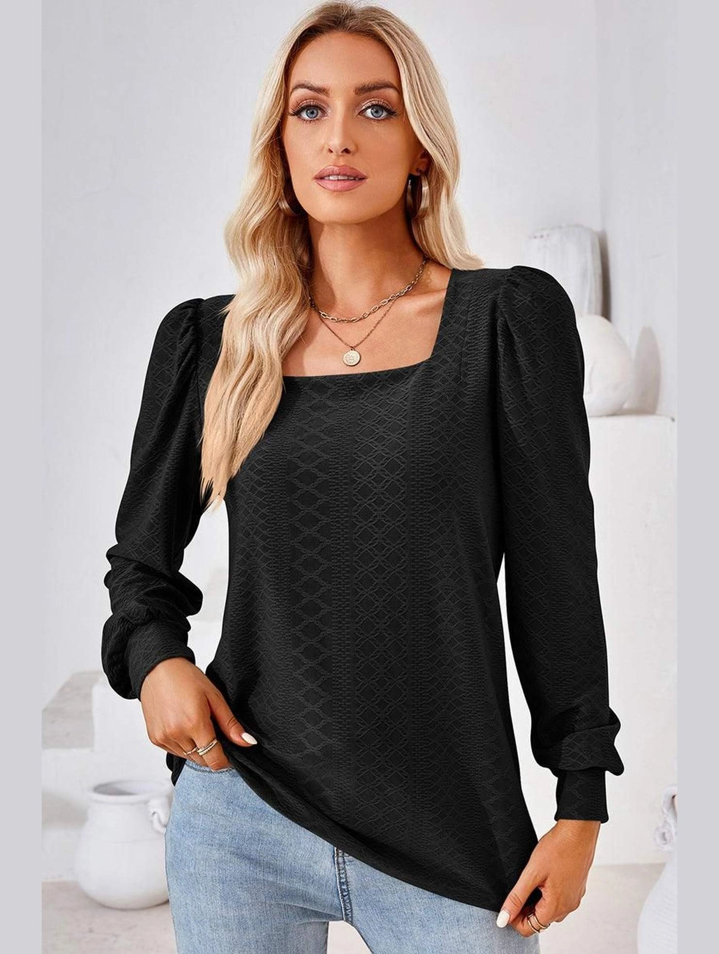 Temperature Regulating Fibers Stretchable Neckline WOMEN PATTERN STITCHED SQUARE NECK PUFF SLEEVE TOP