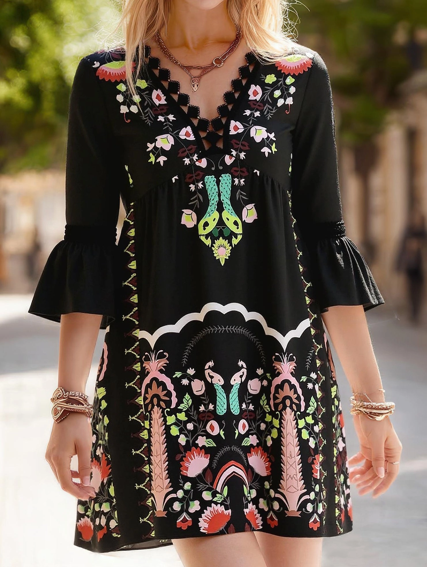 Women's V-Neck Lace Patchwork Printed Dress ??Elegant All-Match Summer Dress City-Style Fashionable Layers