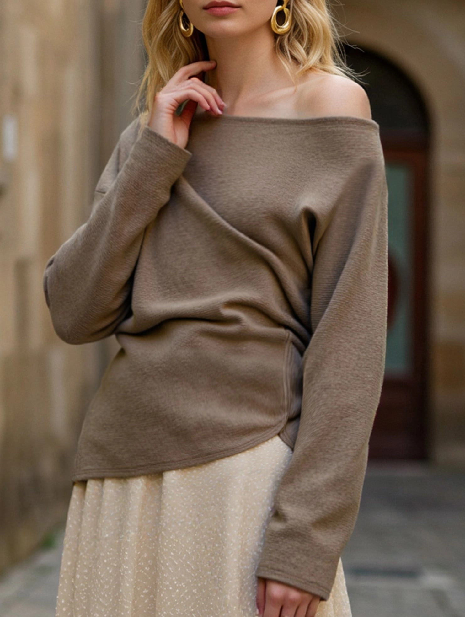 Durable Reinforced Hem OdorResistantTreatment Solid color knit slant shoulder all-in-one casual top