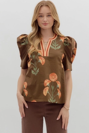 BioBased Fiber ThermalRegulating Fabric Everleigh Floral Top in Brown