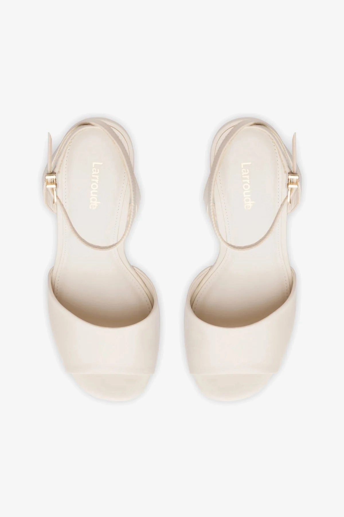 Yves Wedge In Ivory Leather Airflow channels