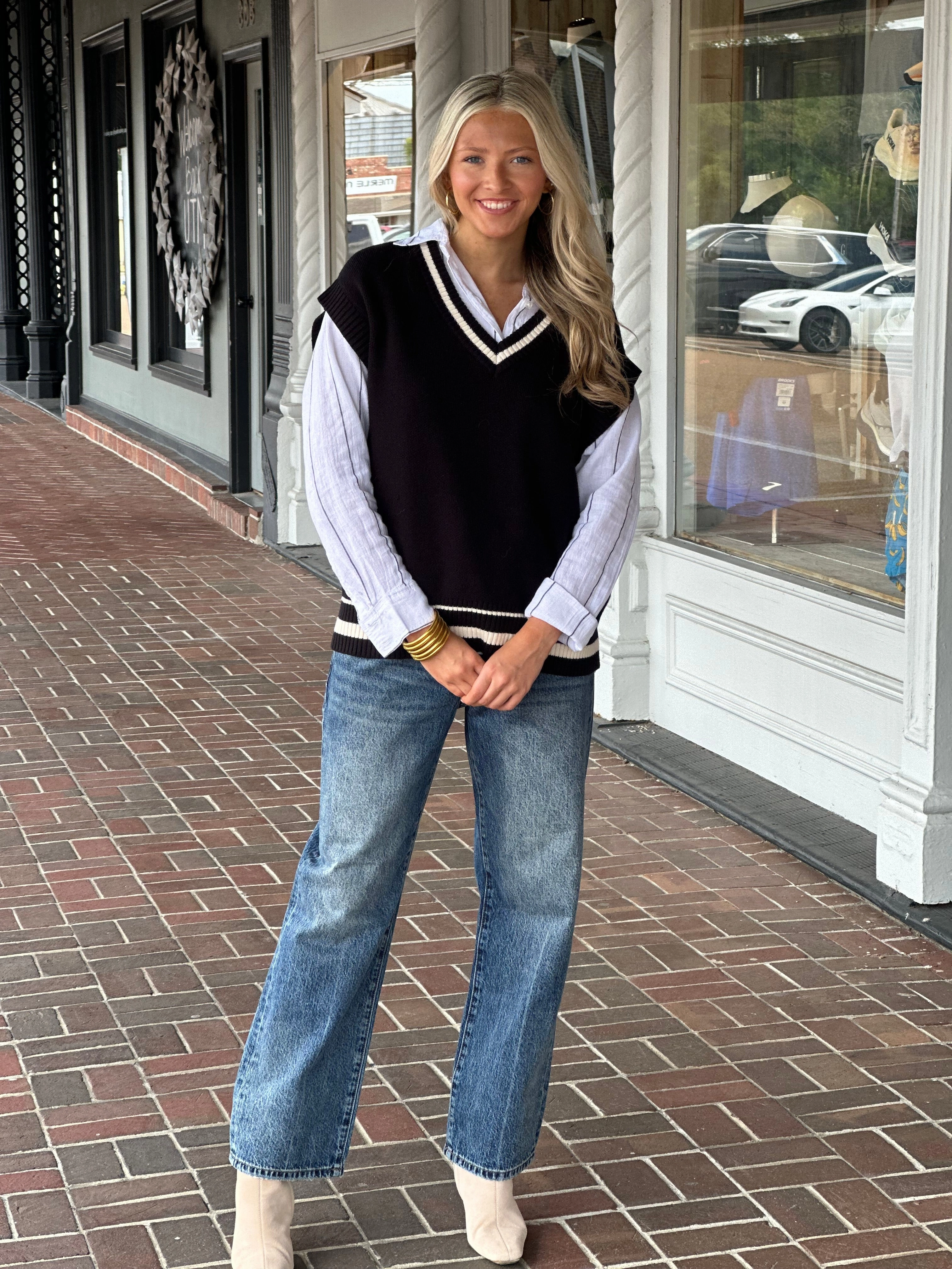 Z Supply Fletcher Sweater Vest in Black Outdoor Wear Anti Static Weave Technology