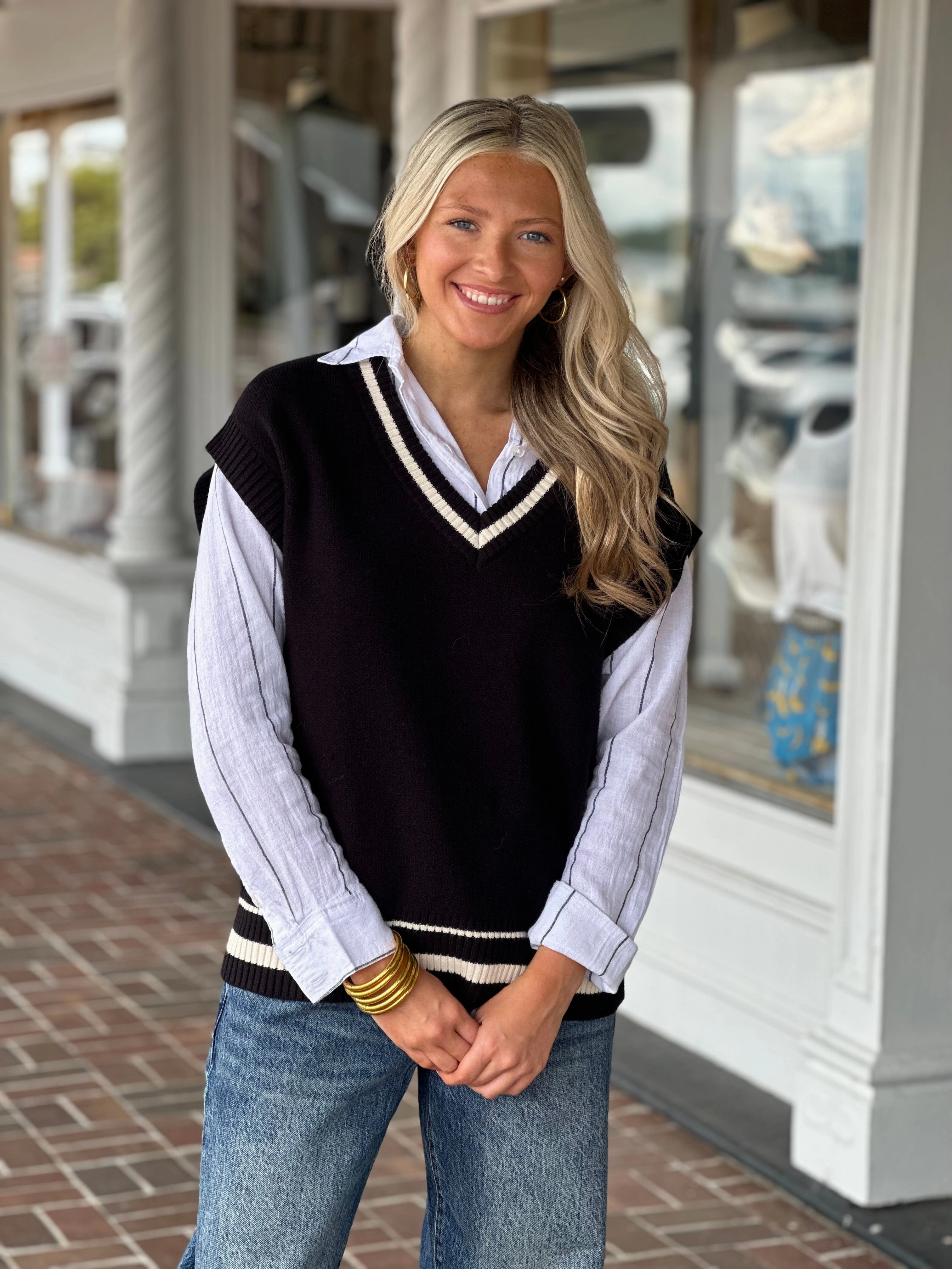 Non Chafing Edges Sustainable Manufacturing Z Supply Fletcher Sweater Vest in Black