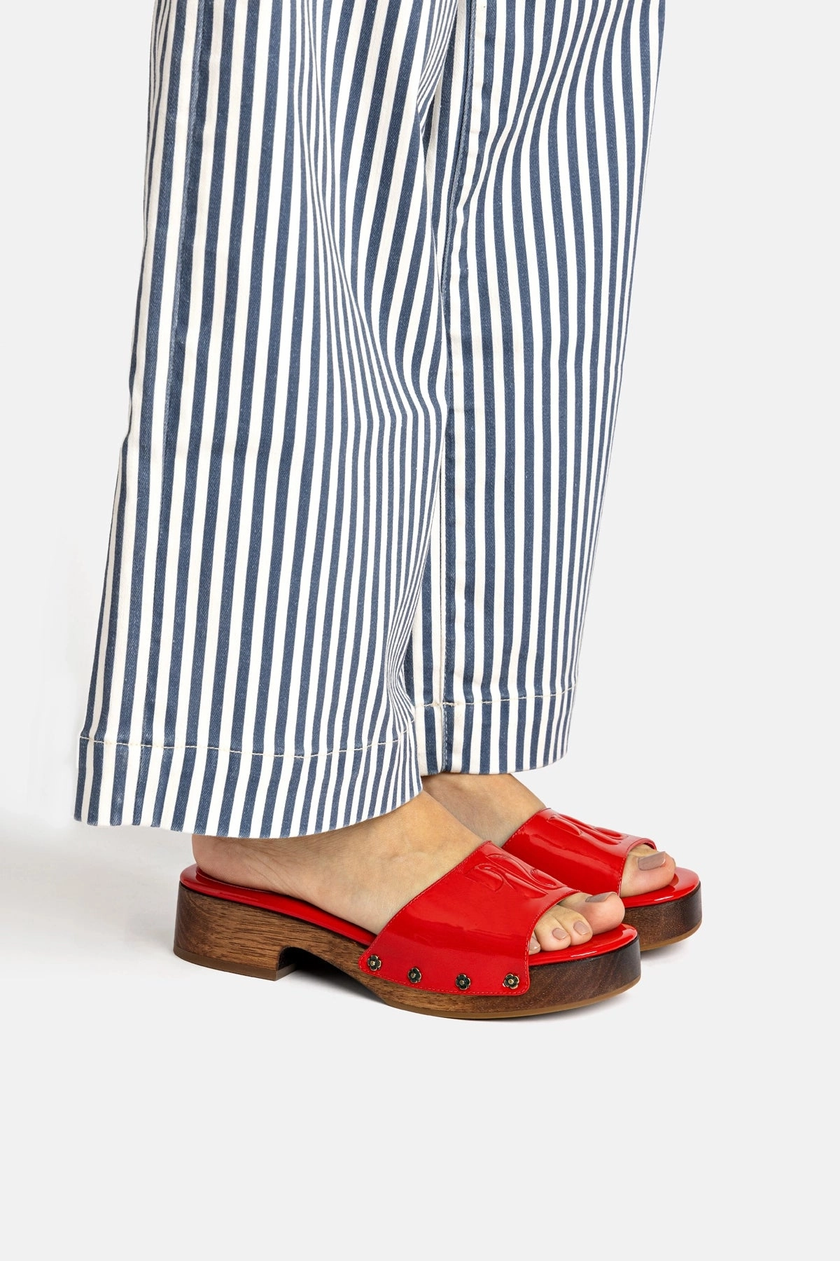 Handcrafted Detailing Zuzi Mule In Scarlet Patent Leather